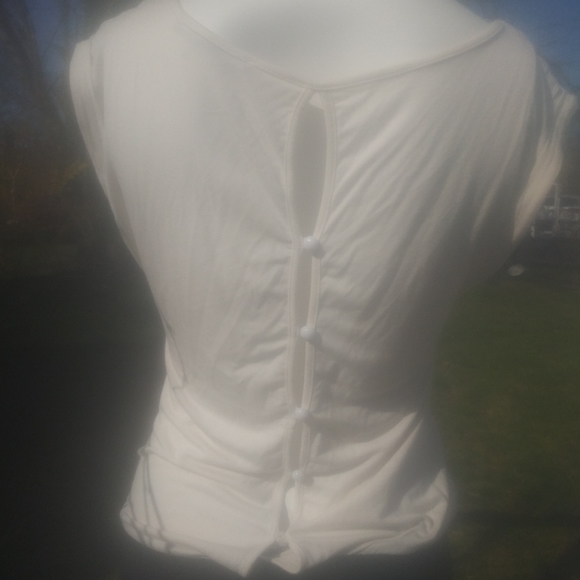 Button back tee dress - Picture 2 of 9